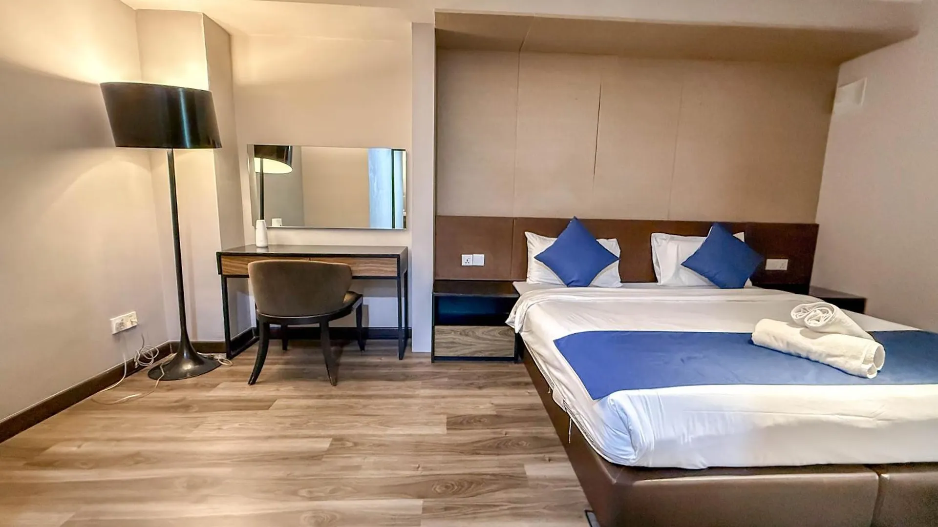 Aparthotel Happysty By Golden Hour Maritime Suite George Town