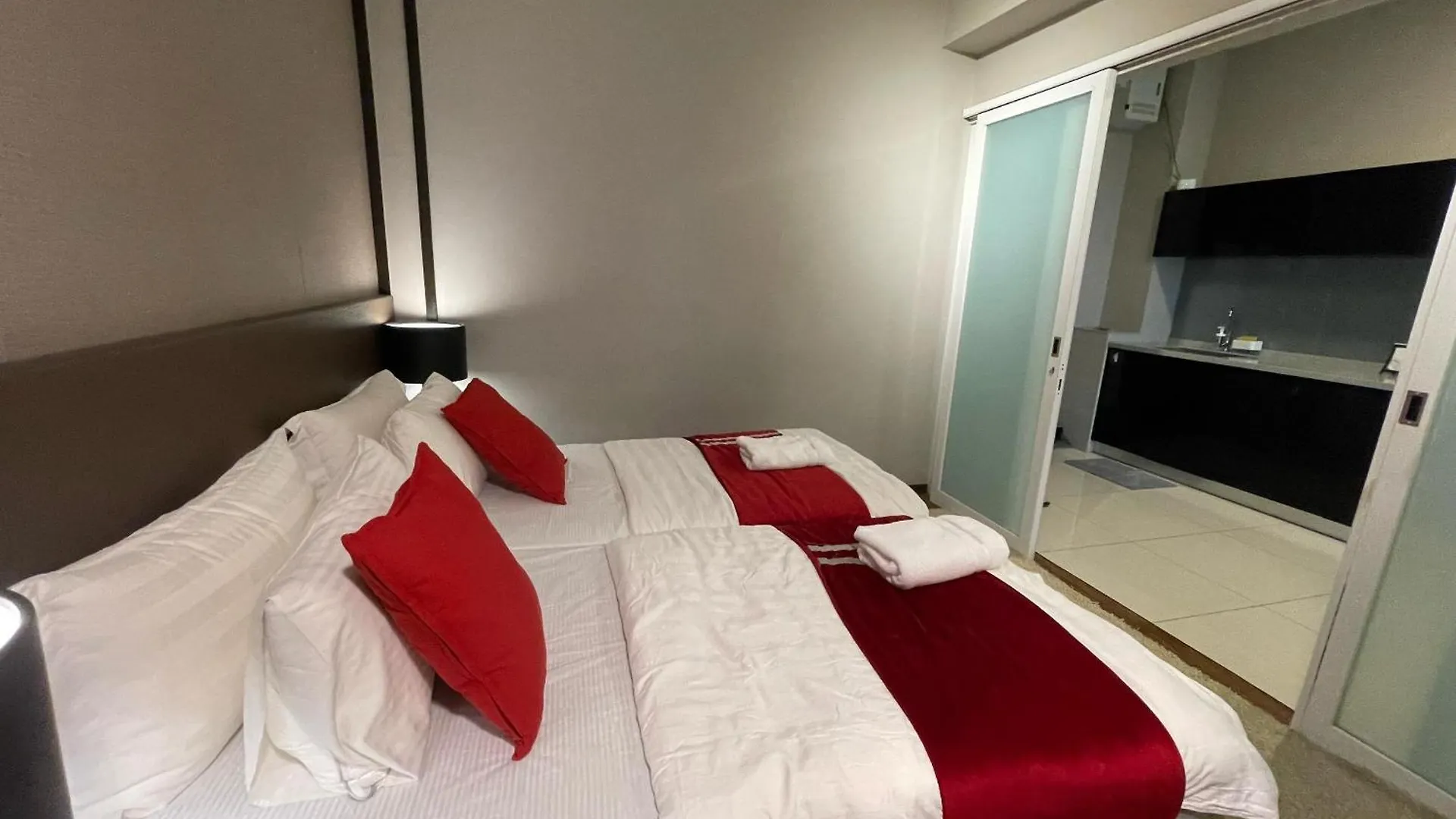 Happysty By Golden Hour Maritime Suite George Town Apartahotel