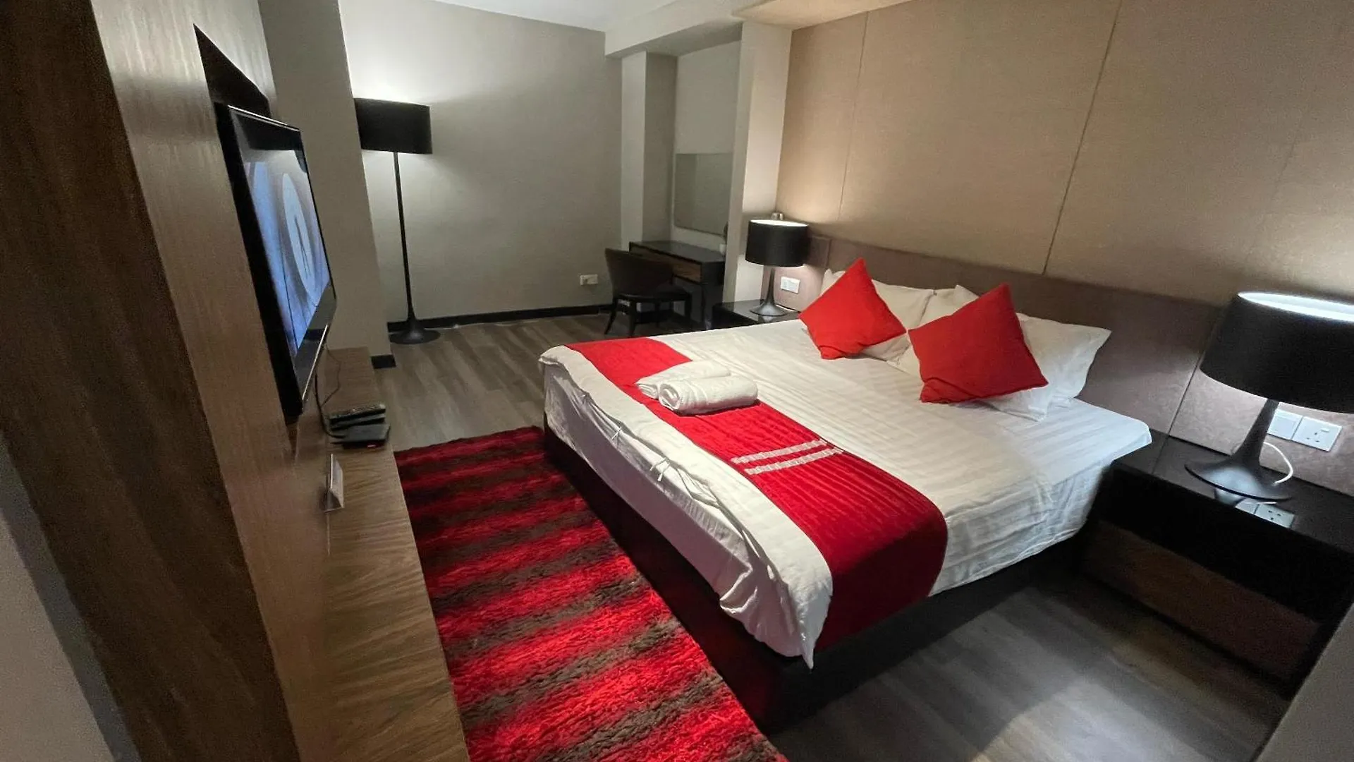 Apartahotel Happysty By Golden Hour Maritime Suite George Town