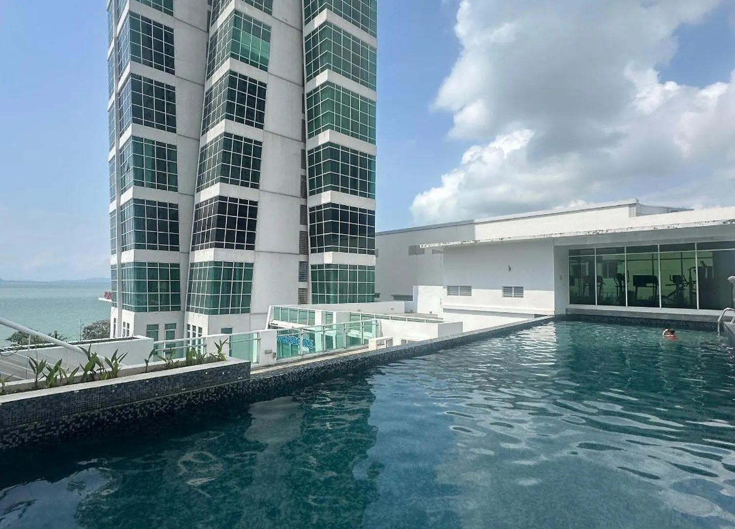 جورج تاون Happysty By Golden Hour Maritime Suite شقة فندقية جورج تاون